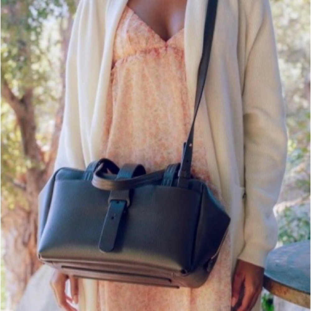 💯AUTHENTIC SENREVE DOCTOR BAG.